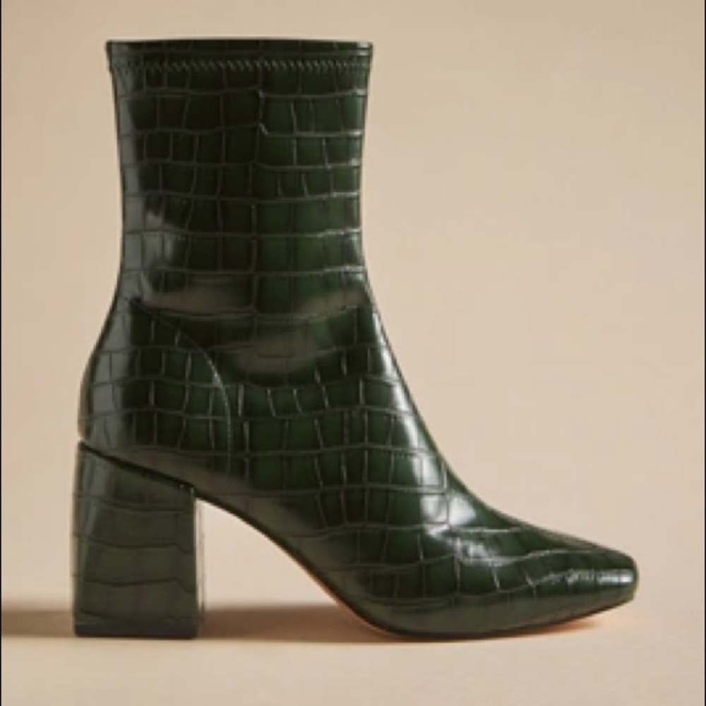 SILENT D CARINA HEELED ANKLE BOOTS Size 10
